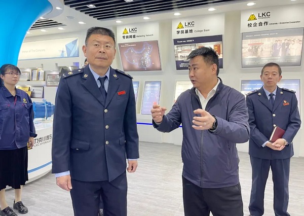 力克川液壓3.jpg 力克川液壓3.jpg